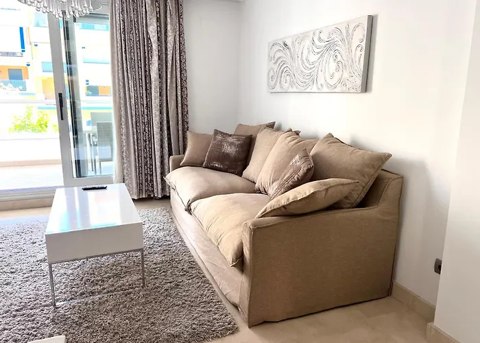 Lovely Perfect Location Μαρμπέλλα